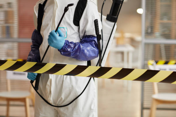 Professional Infectious Disease Decontamination technician working in Lansdowne, VA